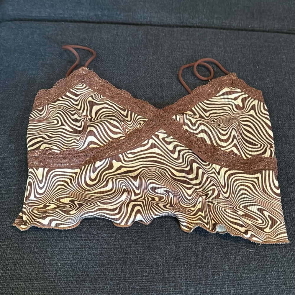 Crop top v neck size small